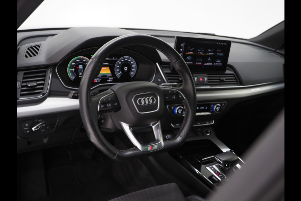 Audi Q5 55 TFSI e quattro Competition | Panoramadak | Luchtvering | Camera | Virtual | Keyless | DAB | Carplay