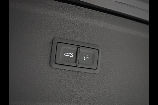 Audi Q5 55 TFSI e quattro Competition | Panoramadak | Luchtvering | Camera | Virtual | Keyless | DAB | Carplay