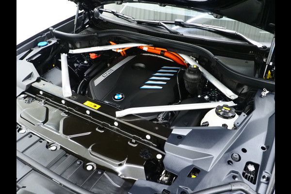 BMW X5 xDrive45e M-Sport Shadow | Panoramadak | LaserLED | Nightvision | Luchtvering | 360 | Trekhaak