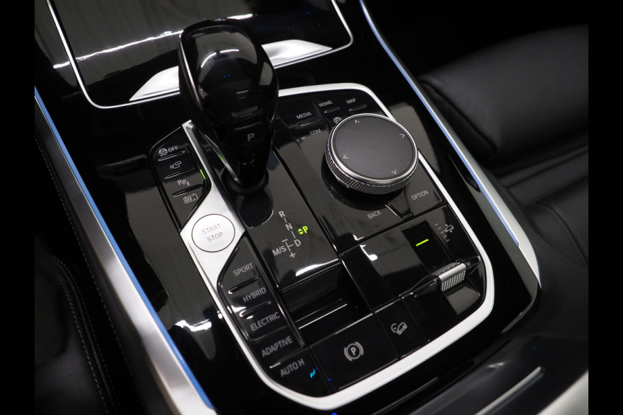 BMW X5 xDrive45e M-Sport Shadow | Panoramadak | LaserLED | Nightvision | Luchtvering | 360 | Trekhaak