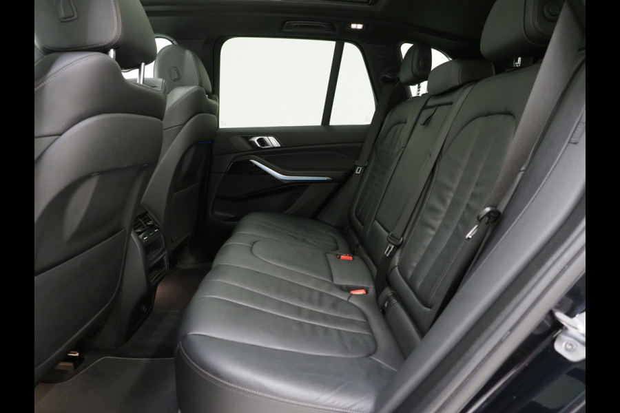 BMW X5 xDrive45e M-Sport Shadow | Panoramadak | LaserLED | Nightvision | Luchtvering | 360 | Trekhaak