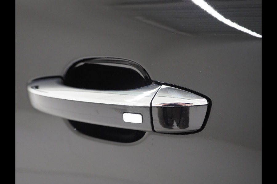 MG EHS 1.5 TGDI Luxury | Panoramadak | Adaptive Cruise | Sportstoelen | 360 | Keyless | Carplay