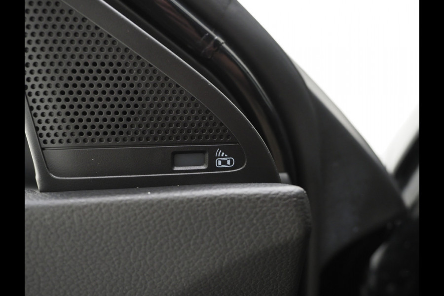 MG EHS 1.5 TGDI Luxury | Panoramadak | Adaptive Cruise | Sportstoelen | 360 | Keyless | Carplay