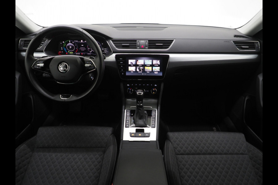 Škoda Superb Combi 1.4 TSI iV 218PK | Trekhaak | Virtual | Adaptive Cruise | BLIS | Carplay | DAB