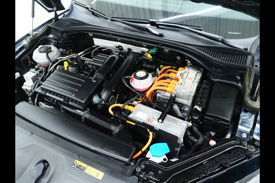 Škoda Superb Combi 1.4 TSI iV 218PK | Trekhaak | Virtual | Adaptive Cruise | BLIS | Carplay | DAB