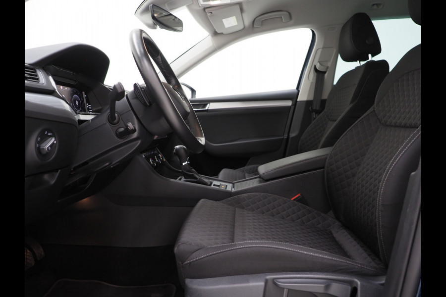 Škoda Superb Combi 1.4 TSI iV 218PK | Trekhaak | Virtual | Adaptive Cruise | BLIS | Carplay | DAB