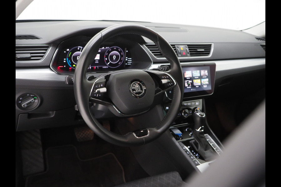 Škoda Superb Combi 1.4 TSI iV 218PK | Trekhaak | Virtual | Adaptive Cruise | BLIS | Carplay | DAB