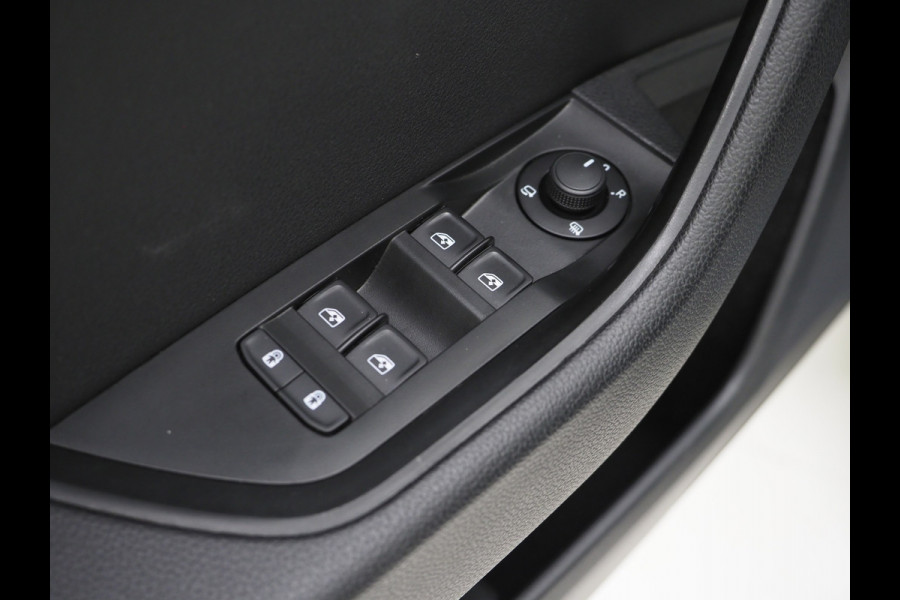 Škoda Superb Combi 1.4 TSI iV 218PK | Trekhaak | Virtual | Adaptive Cruise | BLIS | Carplay | DAB