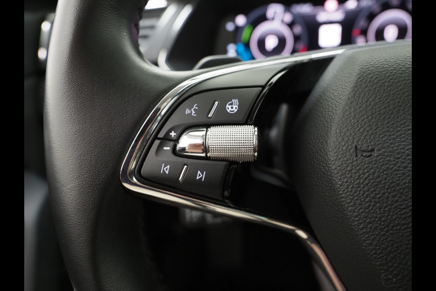 Škoda Superb Combi 1.4 TSI iV 218PK | Trekhaak | Virtual | Adaptive Cruise | BLIS | Carplay | DAB