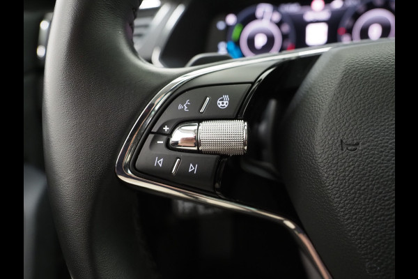 Škoda Superb Combi 1.4 TSI iV 218PK | Trekhaak | Virtual | Adaptive Cruise | BLIS | Carplay | DAB