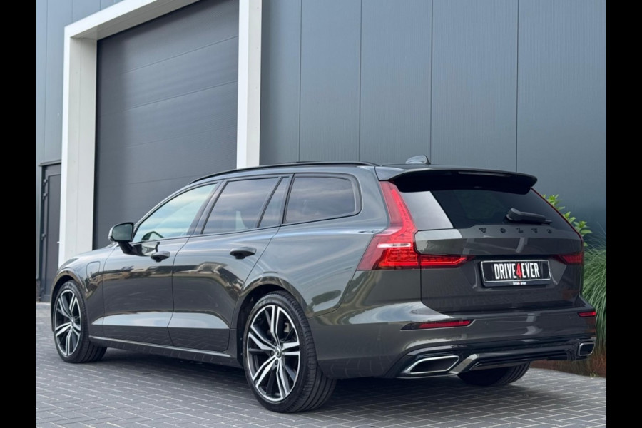 Volvo V60 2.0 T8 TE AWD R-Des. 392pk PANO CR CONTROL 360 CAMERA NAVI ECC