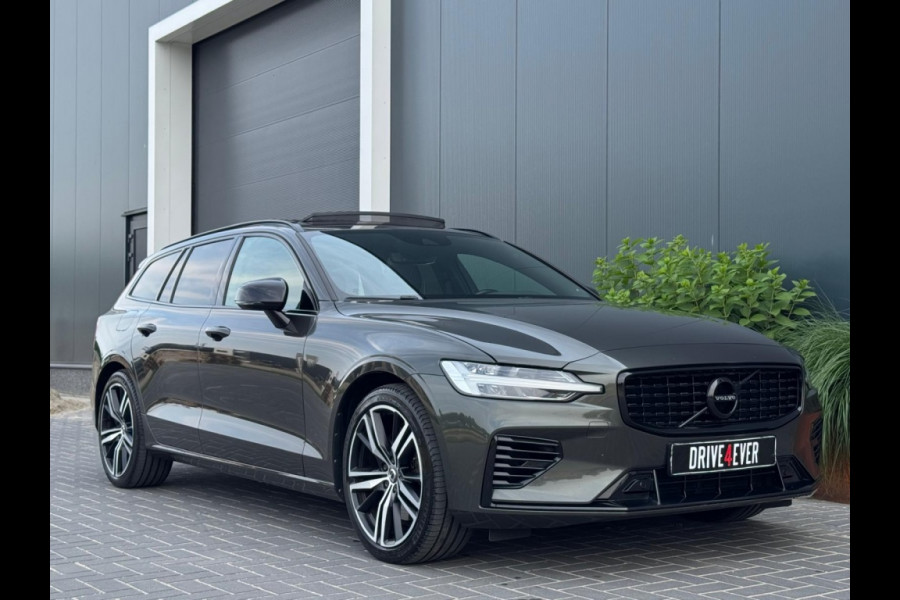 Volvo V60 2.0 T8 TE AWD R-Des. 392pk PANO CR CONTROL 360 CAMERA NAVI ECC