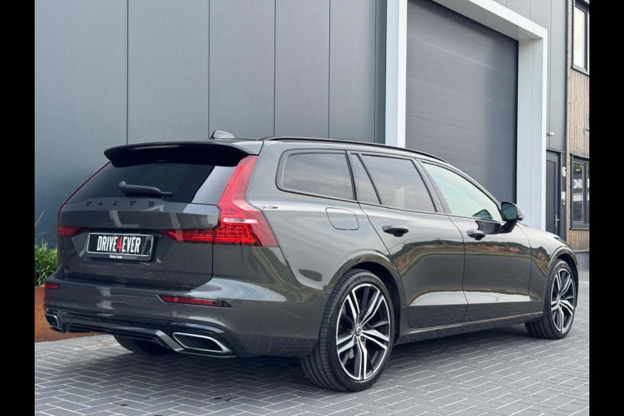 Volvo V60 2.0 T8 TE AWD R-Des. 392pk PANO CR CONTROL 360 CAMERA NAVI ECC