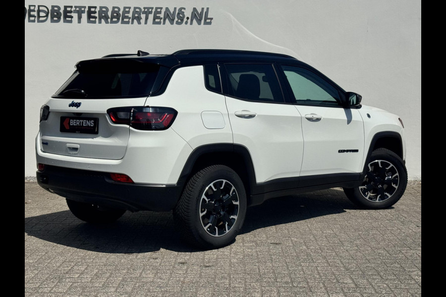 Jeep Compass 4xe 240 Plug-in Hybrid Electric Trailhawk | Apple Carplay | Lederen bekleding | Meer foto's volgen