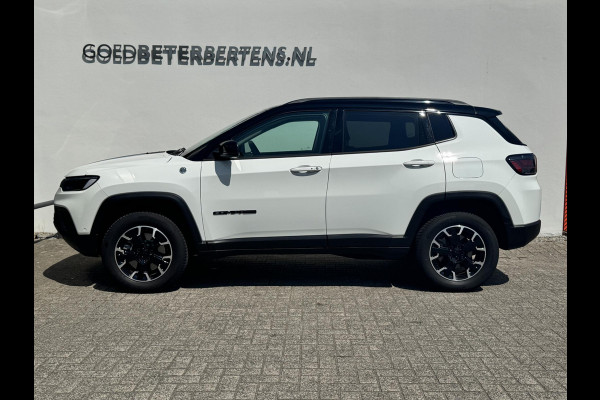 Jeep Compass 4xe 240 Plug-in Hybrid Electric Trailhawk | Apple Carplay | Lederen bekleding | Meer foto's volgen