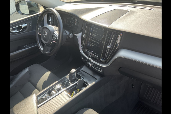 Volvo XC60 2.0 T8 Twin Engine AWD PHEV Pano Carplay Cam Led Voll.Onderhouden Plug-in!