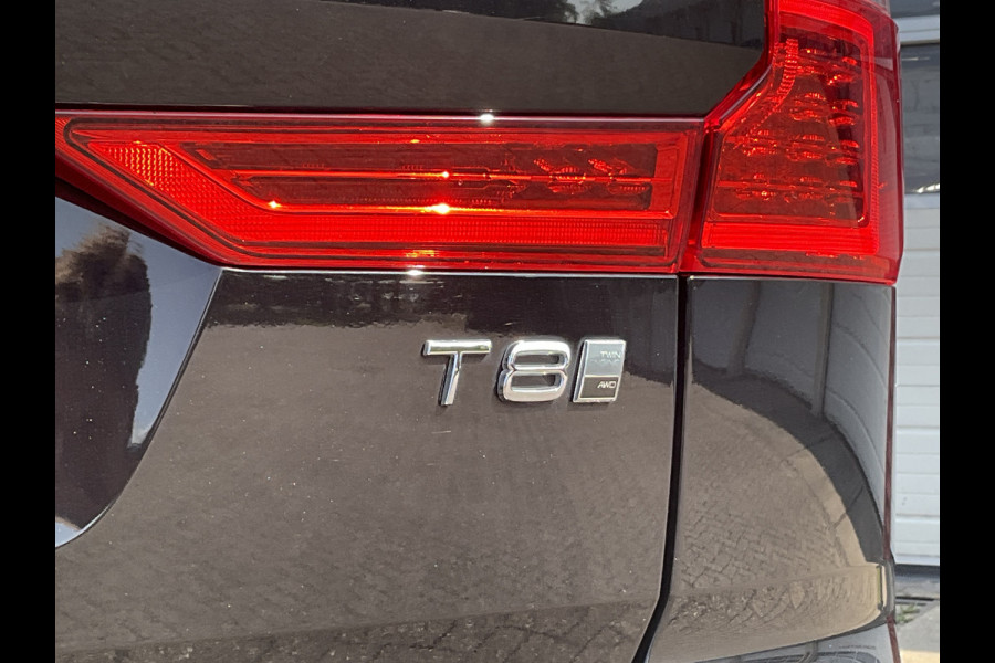 Volvo XC60 2.0 T8 Twin Engine AWD PHEV Pano Carplay Cam Led Voll.Onderhouden Plug-in!
