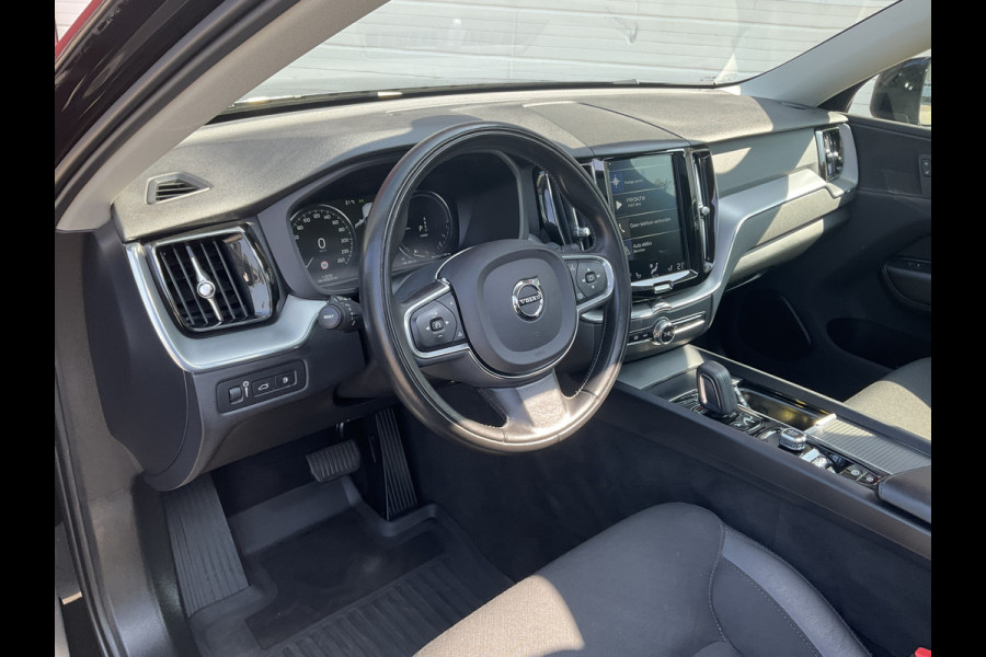 Volvo XC60 2.0 T8 Twin Engine AWD PHEV Pano Carplay Cam Led Voll.Onderhouden Plug-in!
