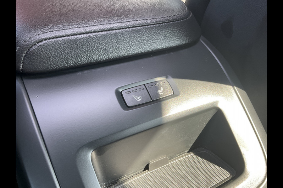 Volvo XC60 2.0 T8 Twin Engine AWD PHEV Pano Carplay Cam Led Voll.Onderhouden Plug-in!