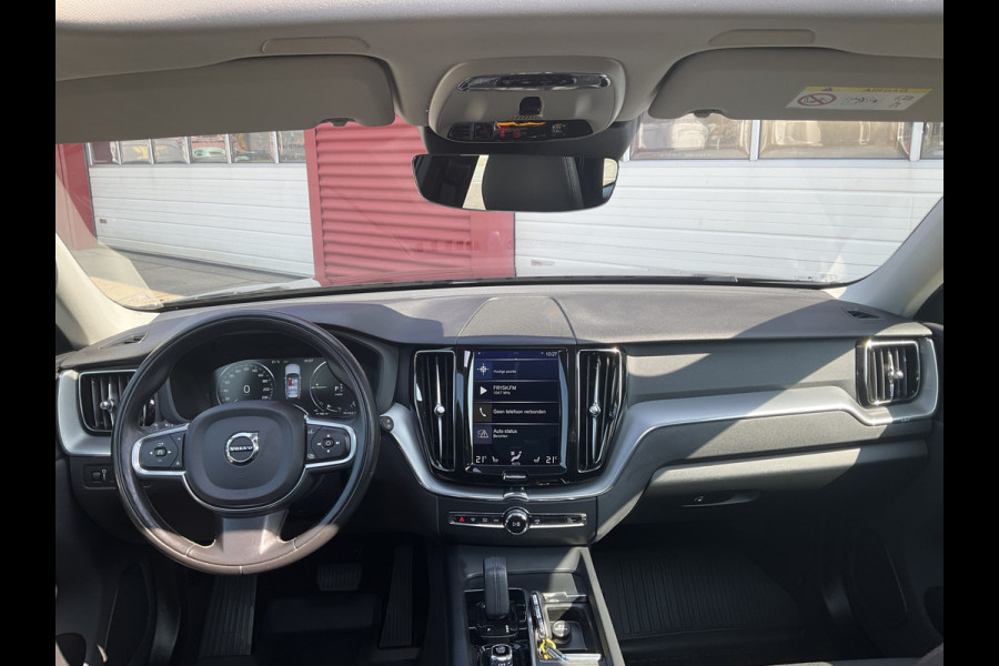 Volvo XC60 2.0 T8 Twin Engine AWD PHEV Pano Carplay Cam Led Voll.Onderhouden Plug-in!