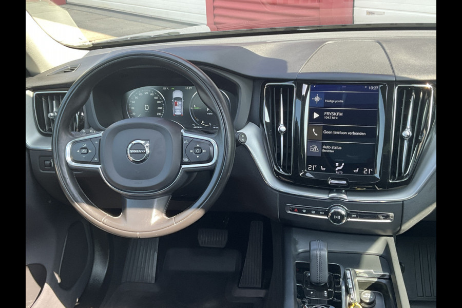 Volvo XC60 2.0 T8 Twin Engine AWD PHEV Pano Carplay Cam Led Voll.Onderhouden Plug-in!