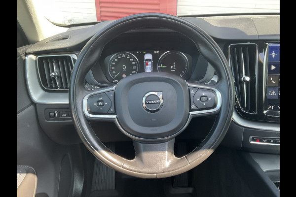 Volvo XC60 2.0 T8 Twin Engine AWD PHEV Pano Carplay Cam Led Voll.Onderhouden Plug-in!