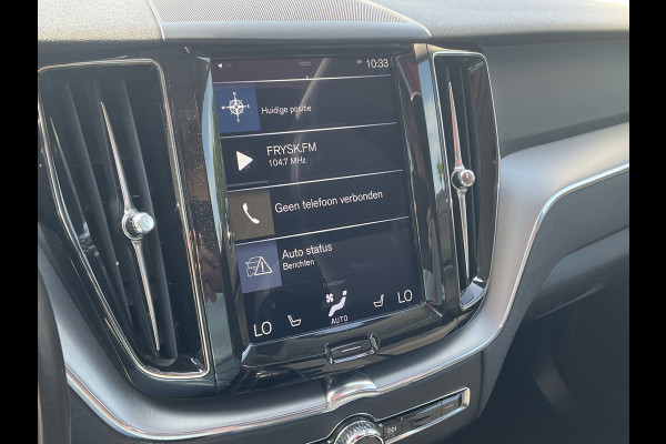Volvo XC60 2.0 T8 Twin Engine AWD PHEV Pano Carplay Cam Led Voll.Onderhouden Plug-in!