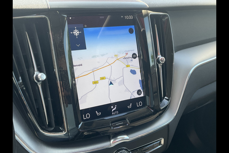 Volvo XC60 2.0 T8 Twin Engine AWD PHEV Pano Carplay Cam Led Voll.Onderhouden Plug-in!