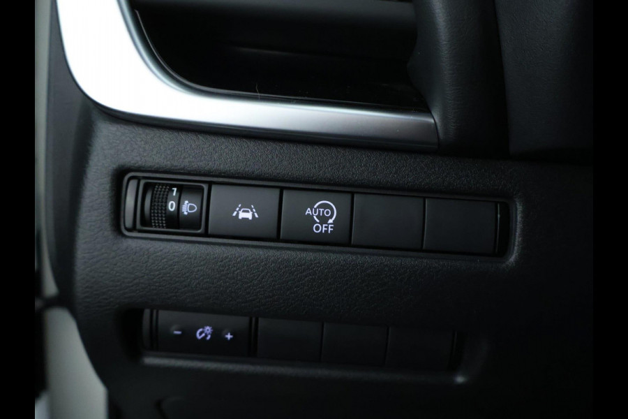 Nissan QASHQAI 1.3 MHEV N-Connecta CarPlay | 360 Camera | Adaptive Cruise |