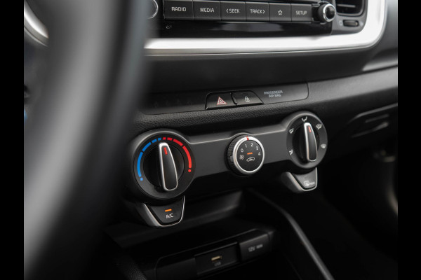 Kia Stonic 1.0 T-GDi MHEV DynamicLine | Carplay | Airco | Nederlandse dealer onderhouden |