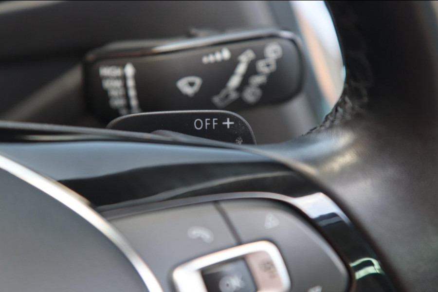 Volkswagen Tiguan 2.0 TSI 4Motion 220PK / PANODAK / HUD / KEYLESS / DODEHOEK / VIRTUAL / 360