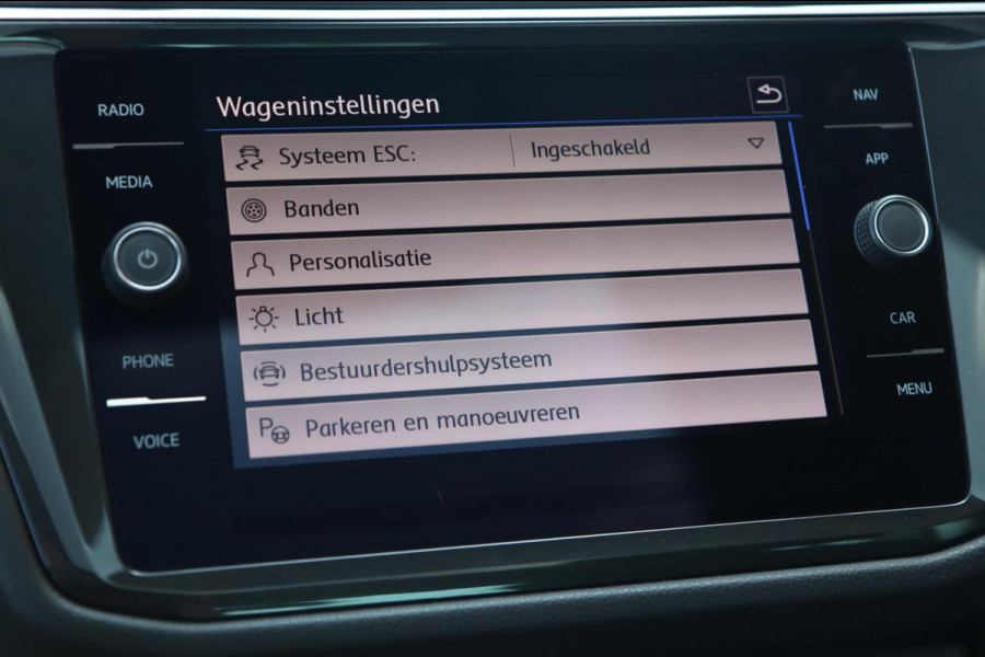 Volkswagen Tiguan 2.0 TSI 4Motion 220PK / PANODAK / HUD / KEYLESS / DODEHOEK / VIRTUAL / 360