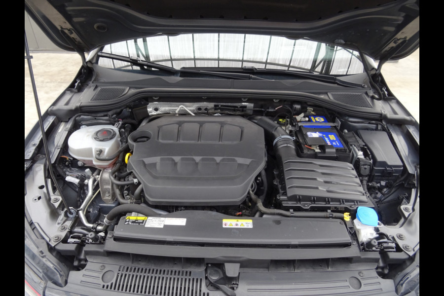 Volkswagen Golf 2.0 TSI GTI * PANO * VENTILATIE * ACC !!