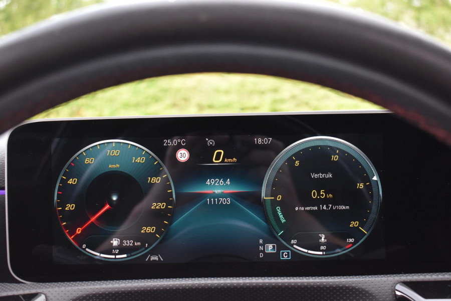Mercedes-Benz A-Klasse 200 AMG Night Pano Multibeam Sfeer Memory