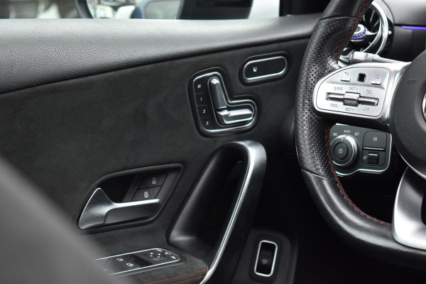 Mercedes-Benz A-Klasse 200 AMG Night Pano Multibeam Sfeer Memory