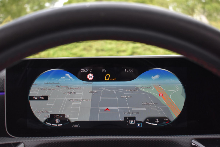 Mercedes-Benz A-Klasse 200 AMG Night Pano Multibeam Sfeer Memory