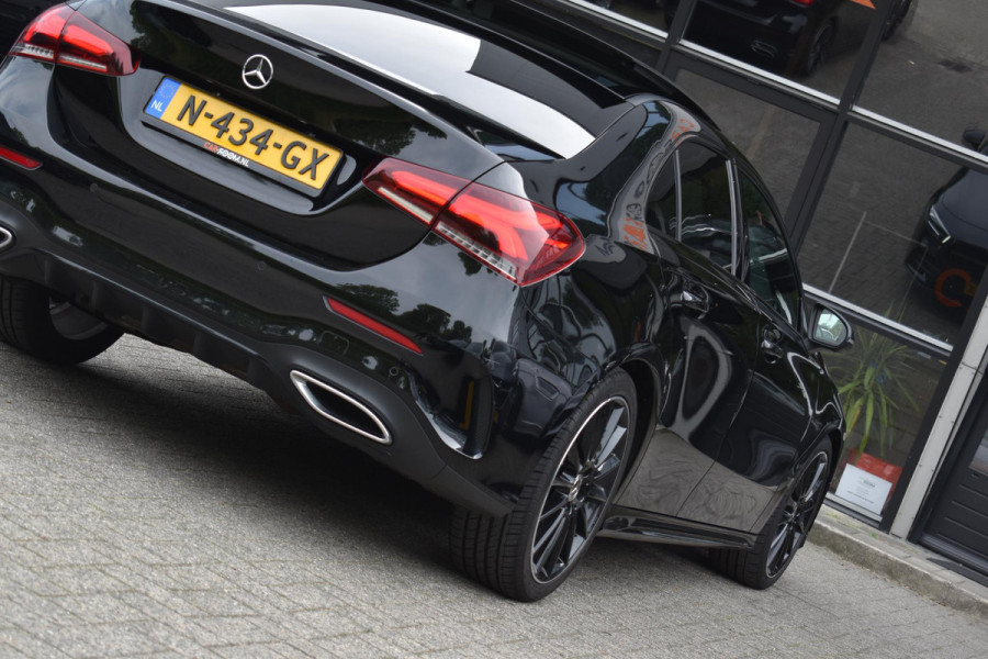 Mercedes-Benz A-Klasse 200 AMG Night Pano Multibeam Sfeer Memory