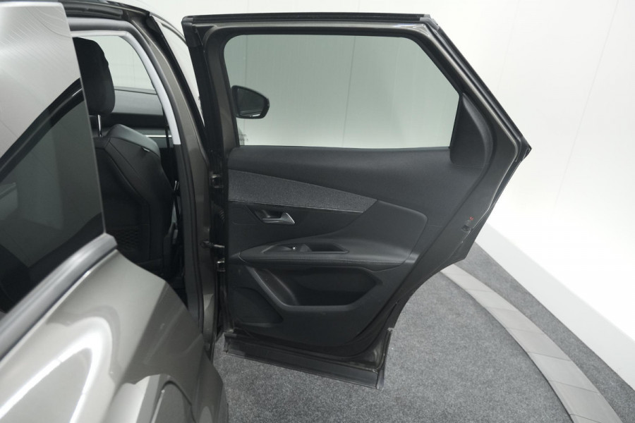 Peugeot 3008 PureTech 130 EAT6 Allure | Camera | Navigatie | Apple Carplay | Parkeersensoren