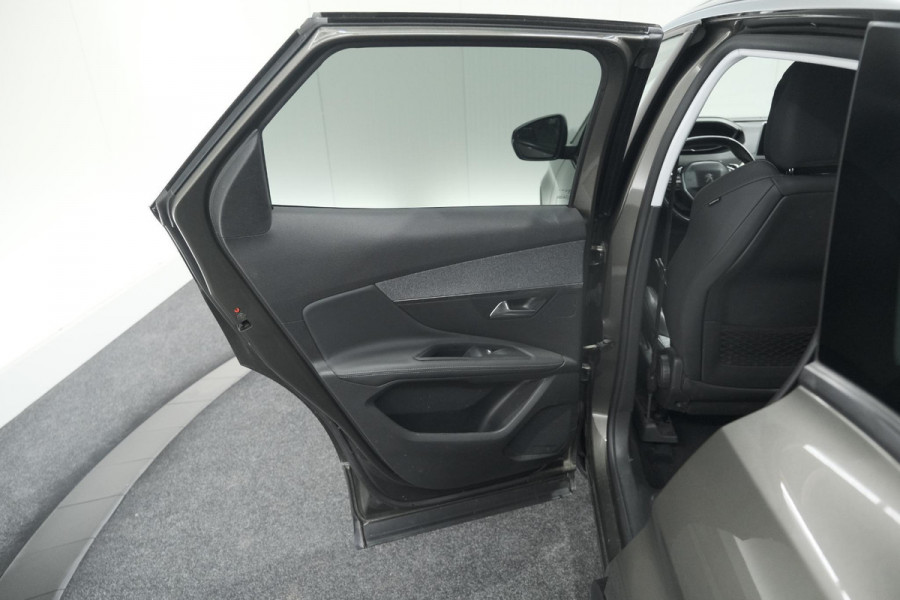 Peugeot 3008 PureTech 130 EAT6 Allure | Camera | Navigatie | Apple Carplay | Parkeersensoren