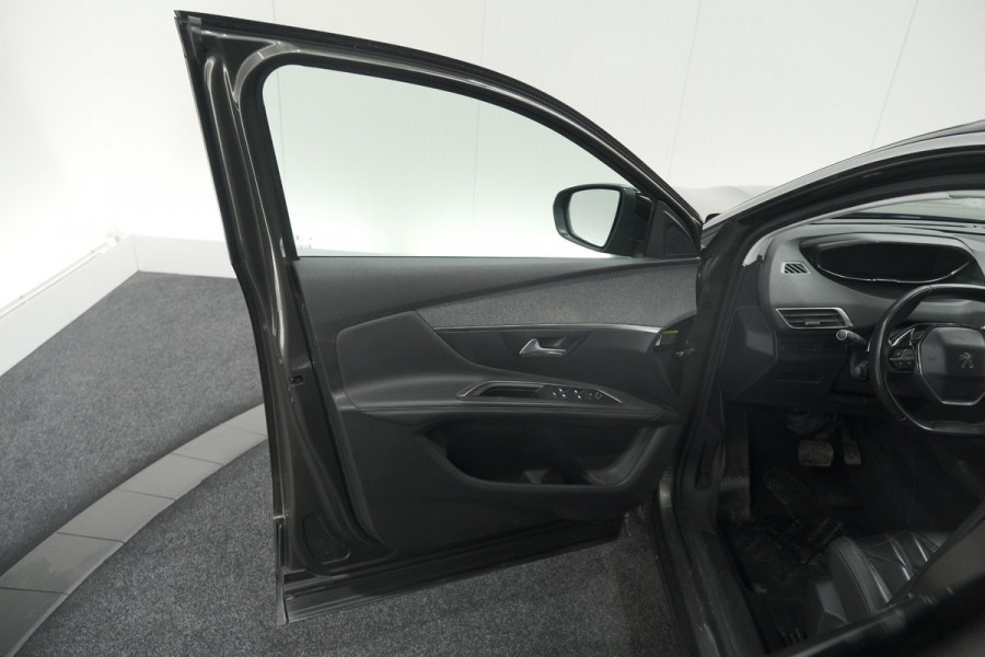 Peugeot 3008 PureTech 130 EAT6 Allure | Camera | Navigatie | Apple Carplay | Parkeersensoren