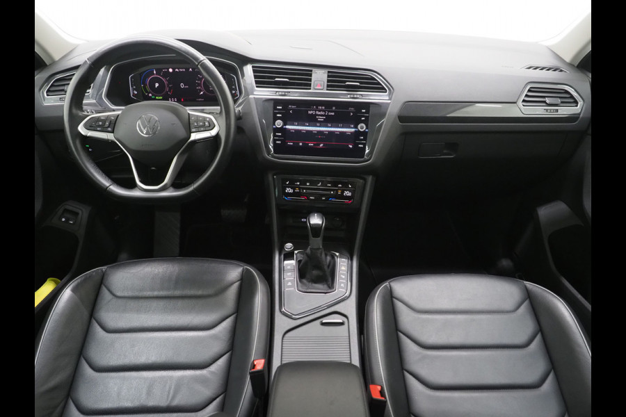 Volkswagen Tiguan 1.4 TSI eHybrid Elegance Exclusive | Panoramadak | Leder | 360 | Adaptive Cruise | Keyless | Virtual | Carplay