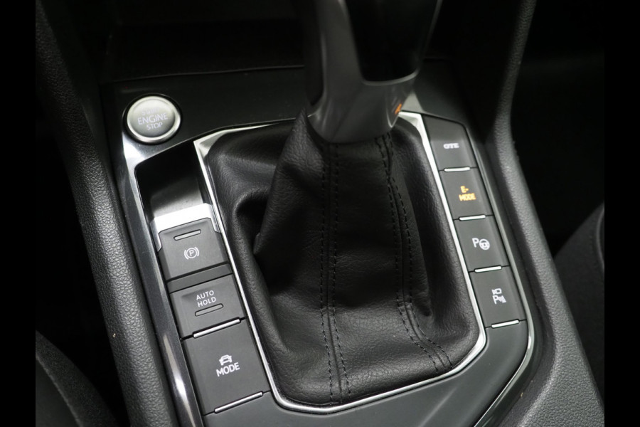 Volkswagen Tiguan 1.4 TSI eHybrid Elegance Exclusive | Panoramadak | Leder | 360 | Adaptive Cruise | Keyless | Virtual | Carplay