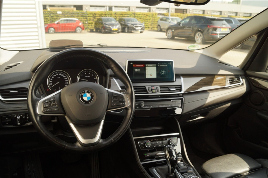 BMW 2 Serie Gran Tourer 218i Automaat High Executive Edition 5persoons -LEER-