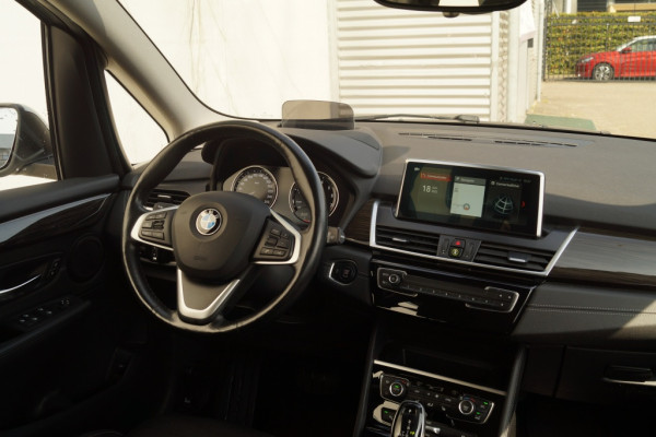 BMW 2 Serie Gran Tourer 218i Automaat High Executive Edition 5persoons -LEER-