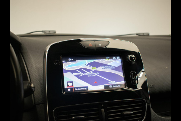 Renault Clio Estate 0.9 TCe Bose Sport (NAVI,LED,CLIMATE,SPORTSTOELEN,TREKHAAK,CRUISE,GETINT,18 INCH,PDC,NETTESTAAT)