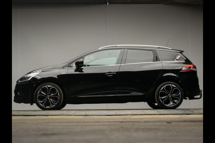 Renault Clio Estate 0.9 TCe Bose Sport (NAVI,LED,CLIMATE,SPORTSTOELEN,TREKHAAK,CRUISE,GETINT,18 INCH,PDC,NETTESTAAT)