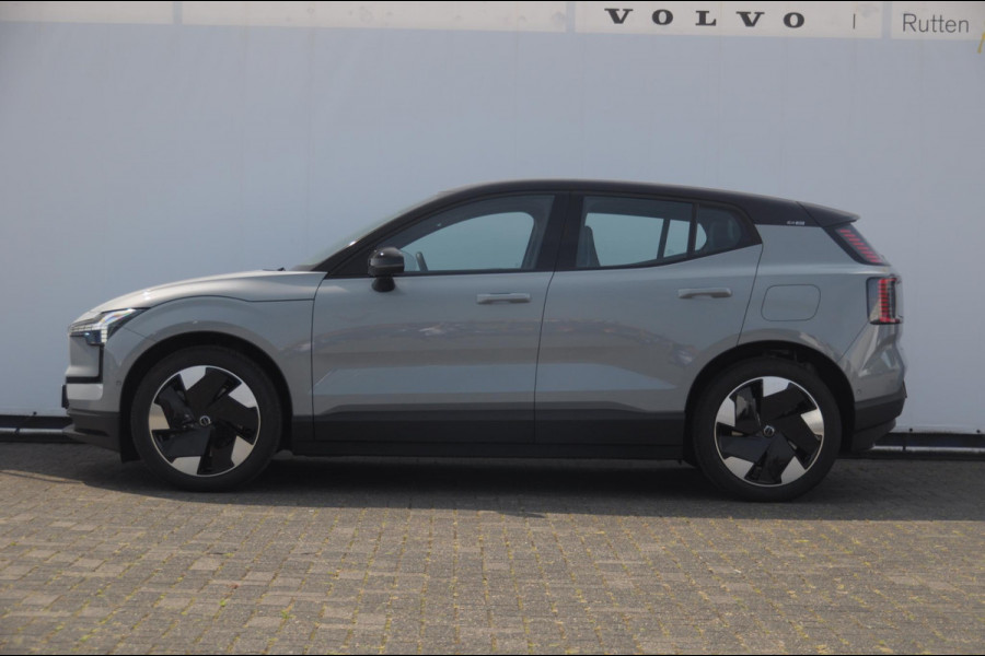 Volvo EX30 428PK Automaat Twin Motor Performance Ultra / 360 graden camera / Pilot assist / Park assist / Panoramadak / Voorstoelen en stuurwiel verwarmd / Elektrisch verstelbare stoelen /