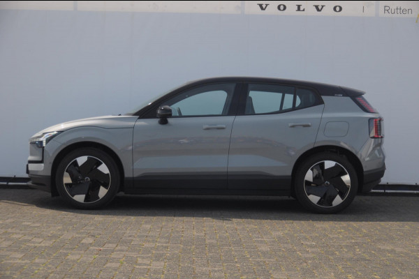 Volvo EX30 428PK Automaat Twin Motor Performance Ultra / 360 graden camera / Pilot assist / Park assist / Panoramadak / Voorstoelen en stuurwiel verwarmd / Elektrisch verstelbare stoelen /