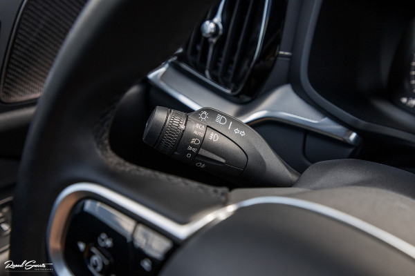 Volvo V60 2.0 T6 Recharge AWD Plus Dark | Longe Range | Adaptieve Cruise | Harman Kardon | Zwenkbare trekhaak | Memory |