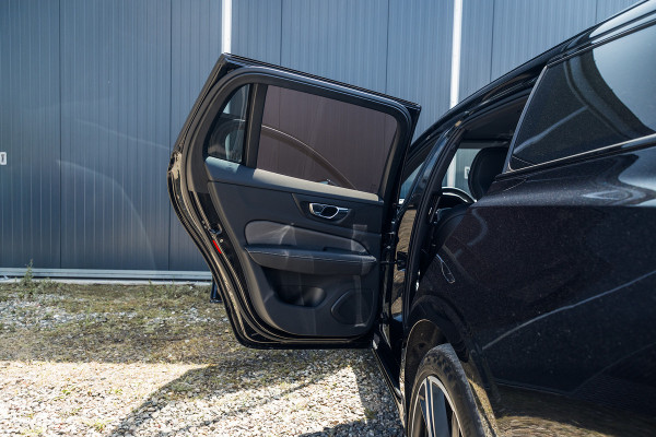 Volvo V60 2.0 T6 Recharge AWD Plus Dark | Longe Range | Adaptieve Cruise | Harman Kardon | Zwenkbare trekhaak | Memory |